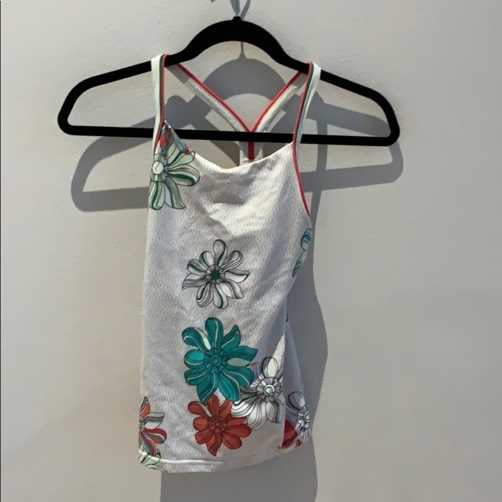 Size 4 lululemon tank